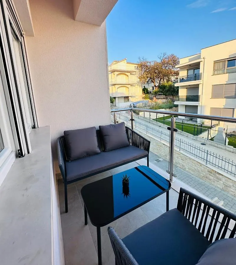 Clouds Apartments Ciovo - 20 Meters From Copacabana Beach Trogir 0*,