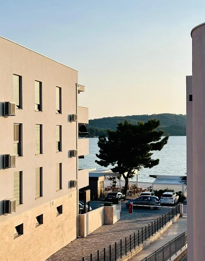 Clouds Apartments Ciovo - 20 Meters From Copacabana Beach Trogir