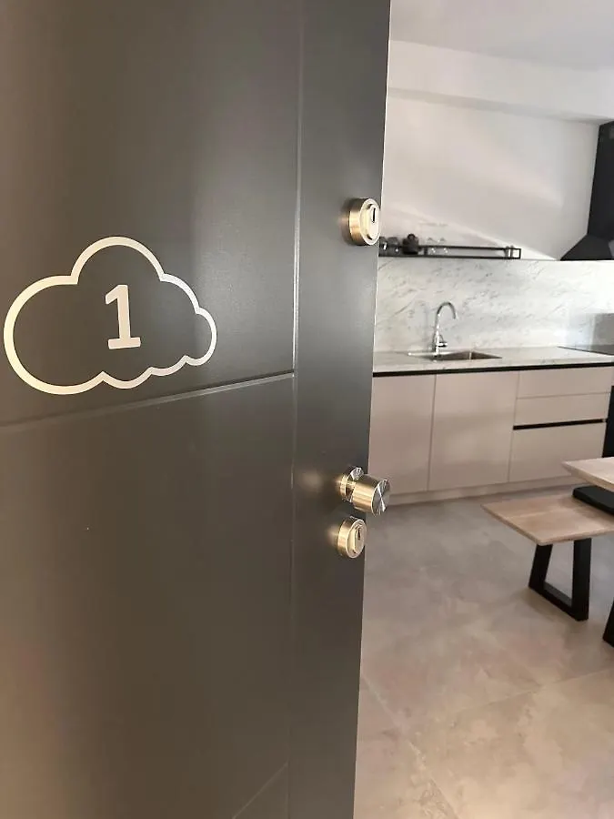 Clouds Apartments Ciovo - 20 Meters From Copacabana Beach Trogir